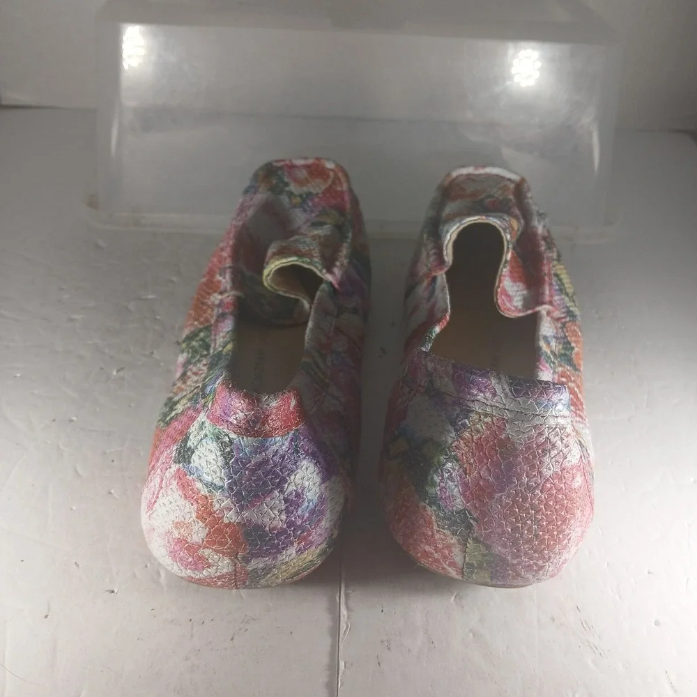Isaac Mizrahi Live Imangelica Loafers 8.5W Multicolor Floral Leather Flats